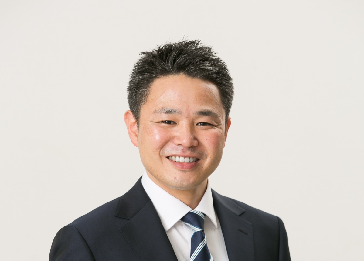 Member_009_co-ba hida takayama