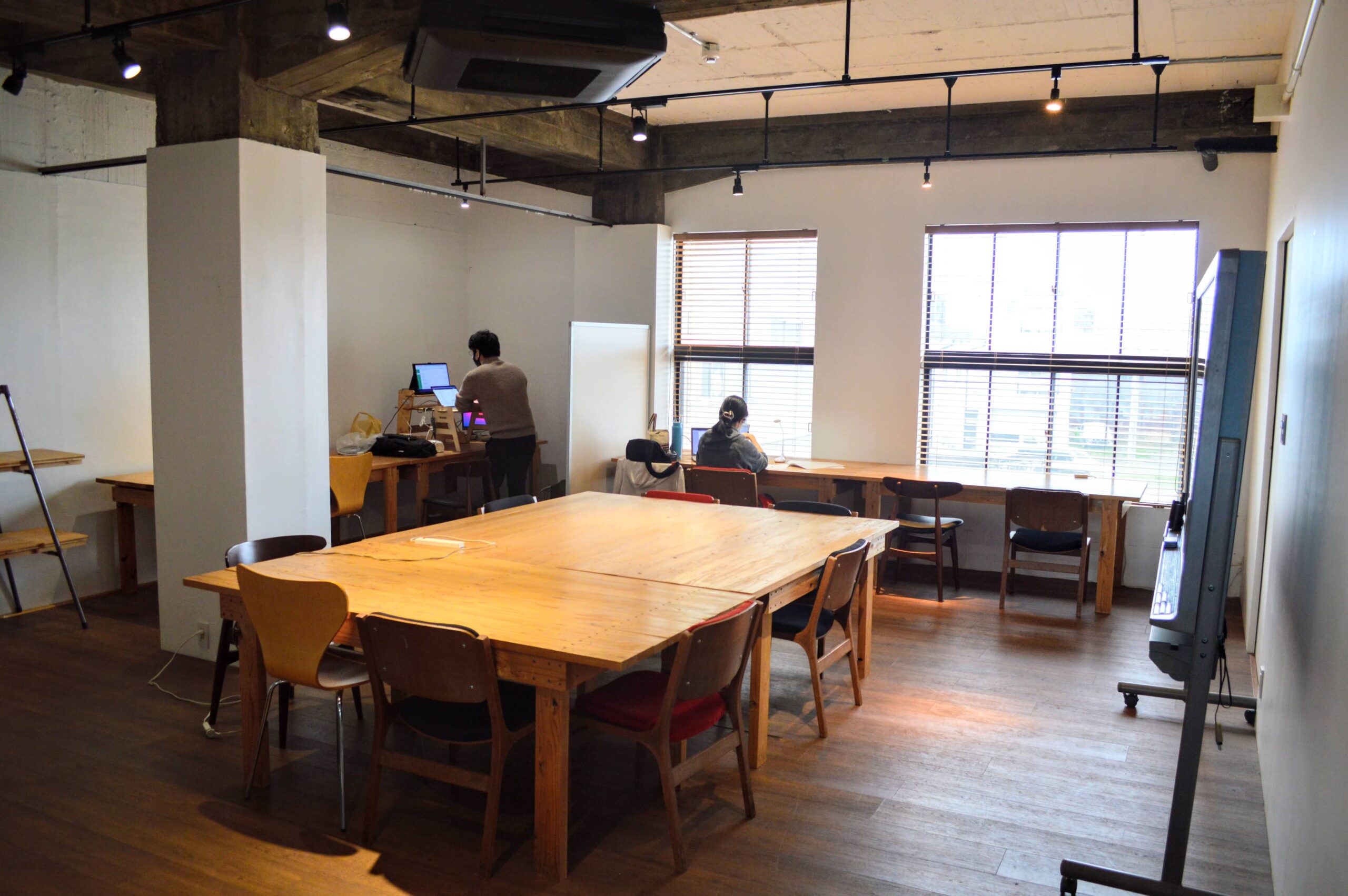 2021年11月1日から小友ビル4Fから2Fに移転しました！