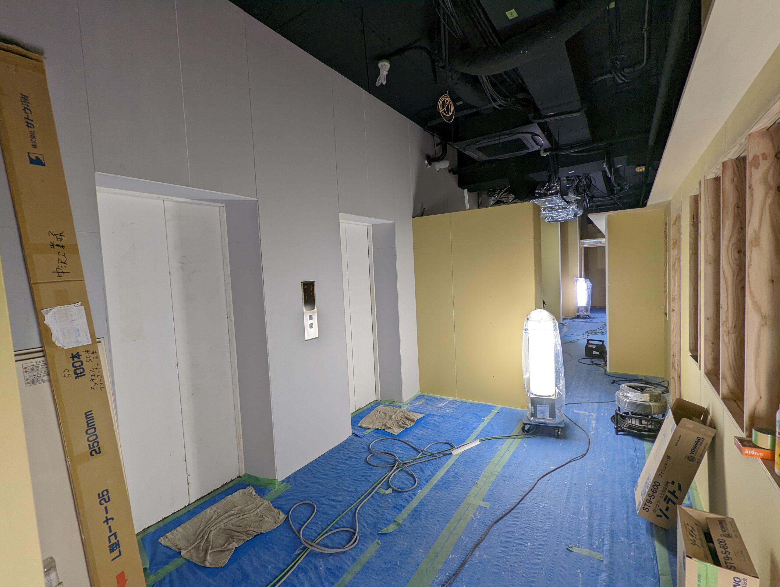 工事の様子（造作工事）