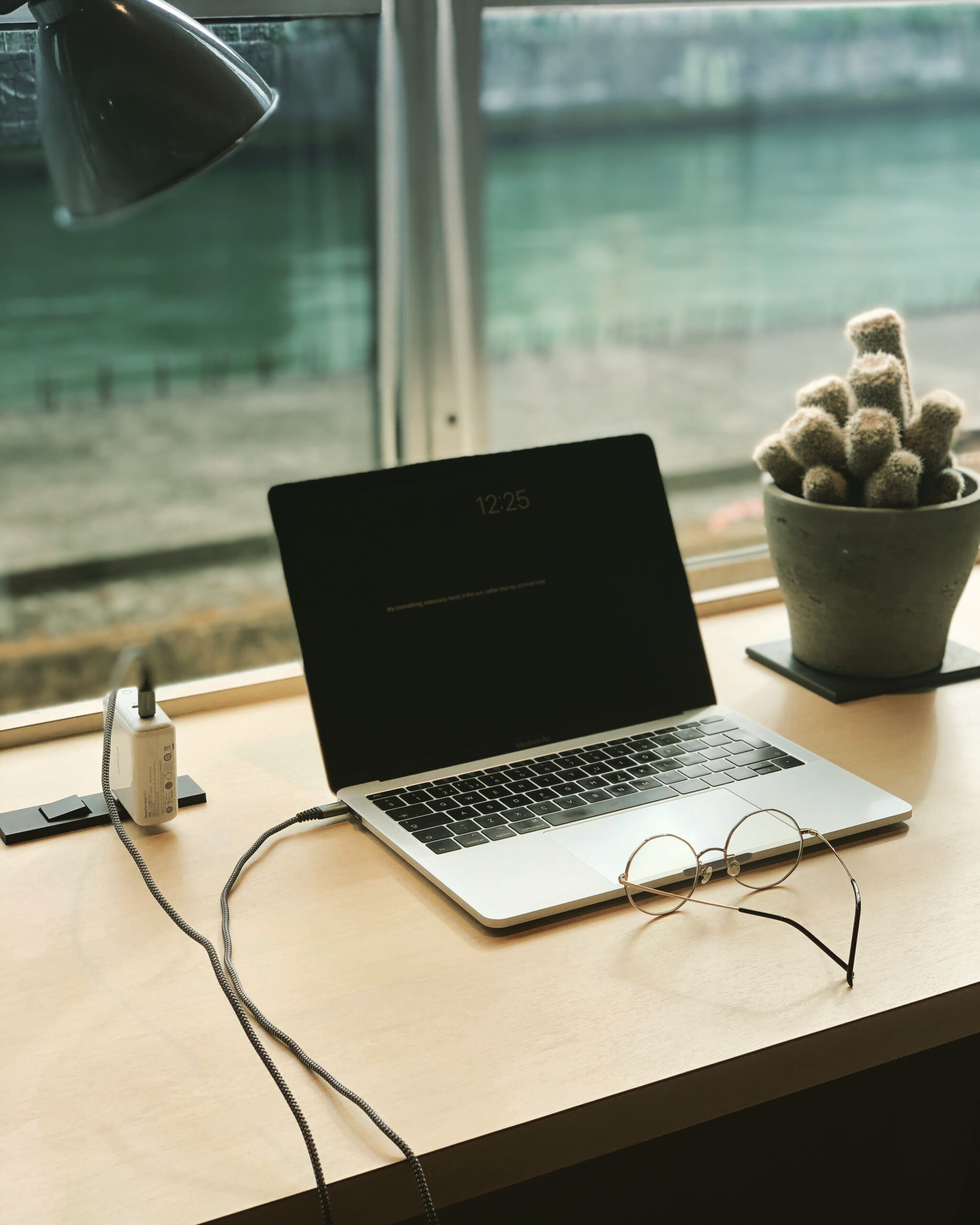 Macの充電ケーブルを無料でレンタルしています✨